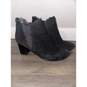 Van Eli Black Suede Ankle Booties Size 7M Elastic Stretch Side Block Heel Women
